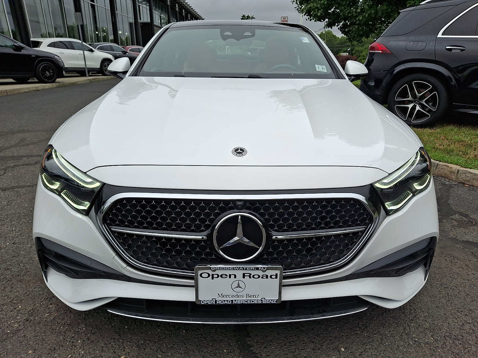 Used 2026 Mercedes-Benz E 350 4MATIC Sedan image 2