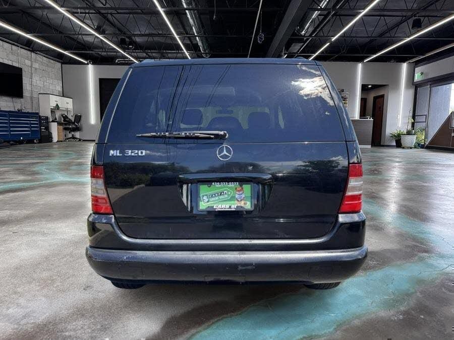 Used 2000 Mercedes-Benz ML 320 4MATIC image 3