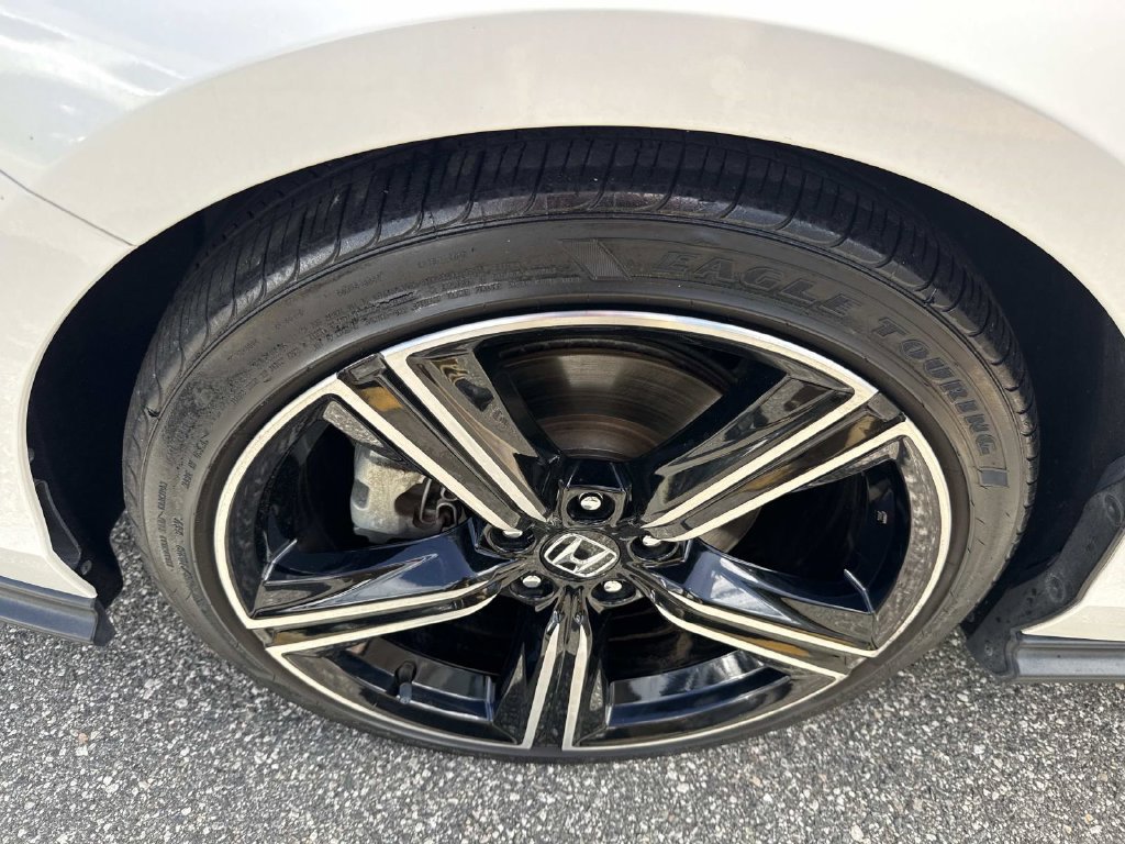 Used 2023 Honda Accord Sport image 11