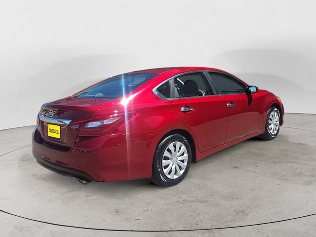 Used 2018 Nissan Altima 2.5 S w/ S Convenience Package FWD image 5