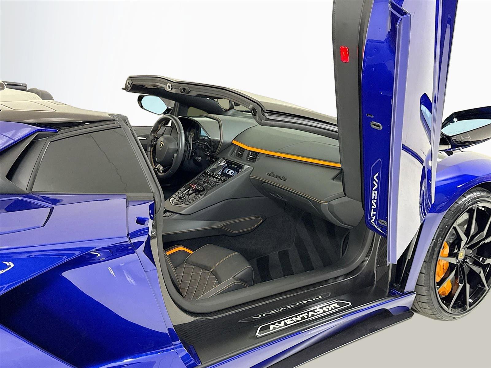 Used 2019 Lamborghini Aventador S AWD/4WD image 28