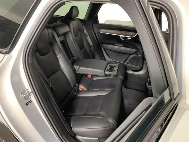 Used 2024 Volvo V90 B6 Cross Country Ultimate w/ Protection Package Premier image 23
