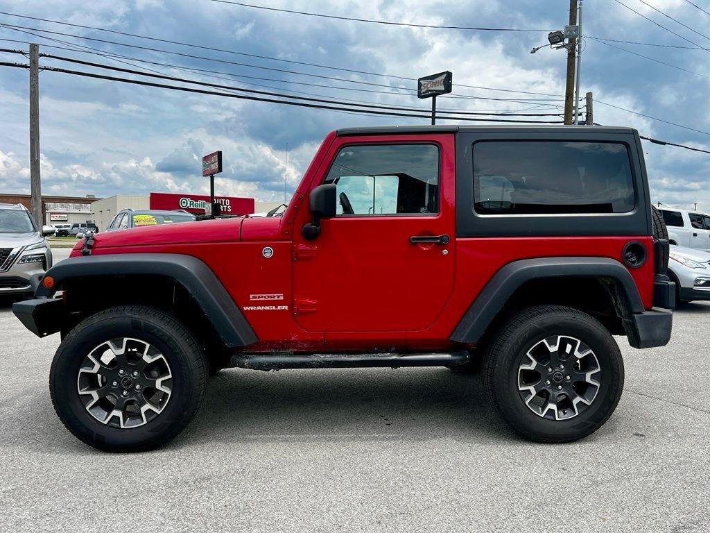 Used 2012 Jeep Wrangler Sport AWD/4WD image 7
