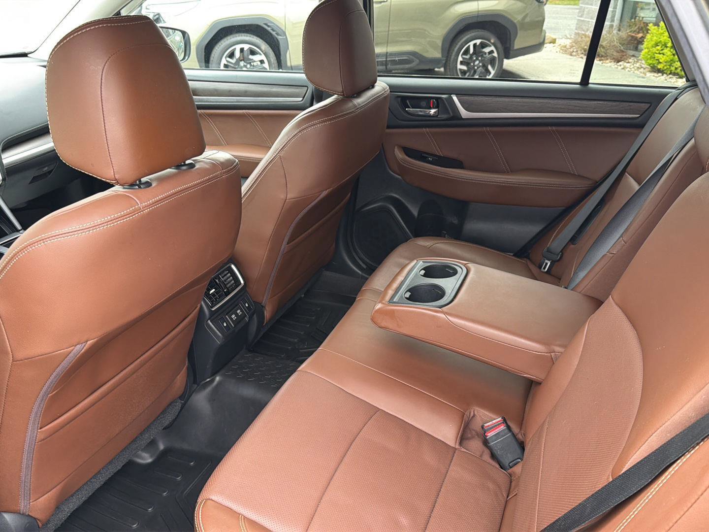 Used 2019 Subaru Outback 2.5i Touring image 10