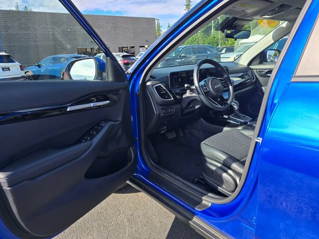 Certified 2025 Kia Seltos S AWD/4WD image 20