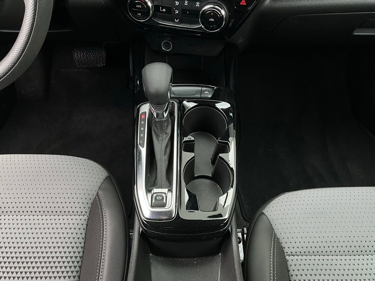 Used 2025 Chevrolet Trax LT image 14