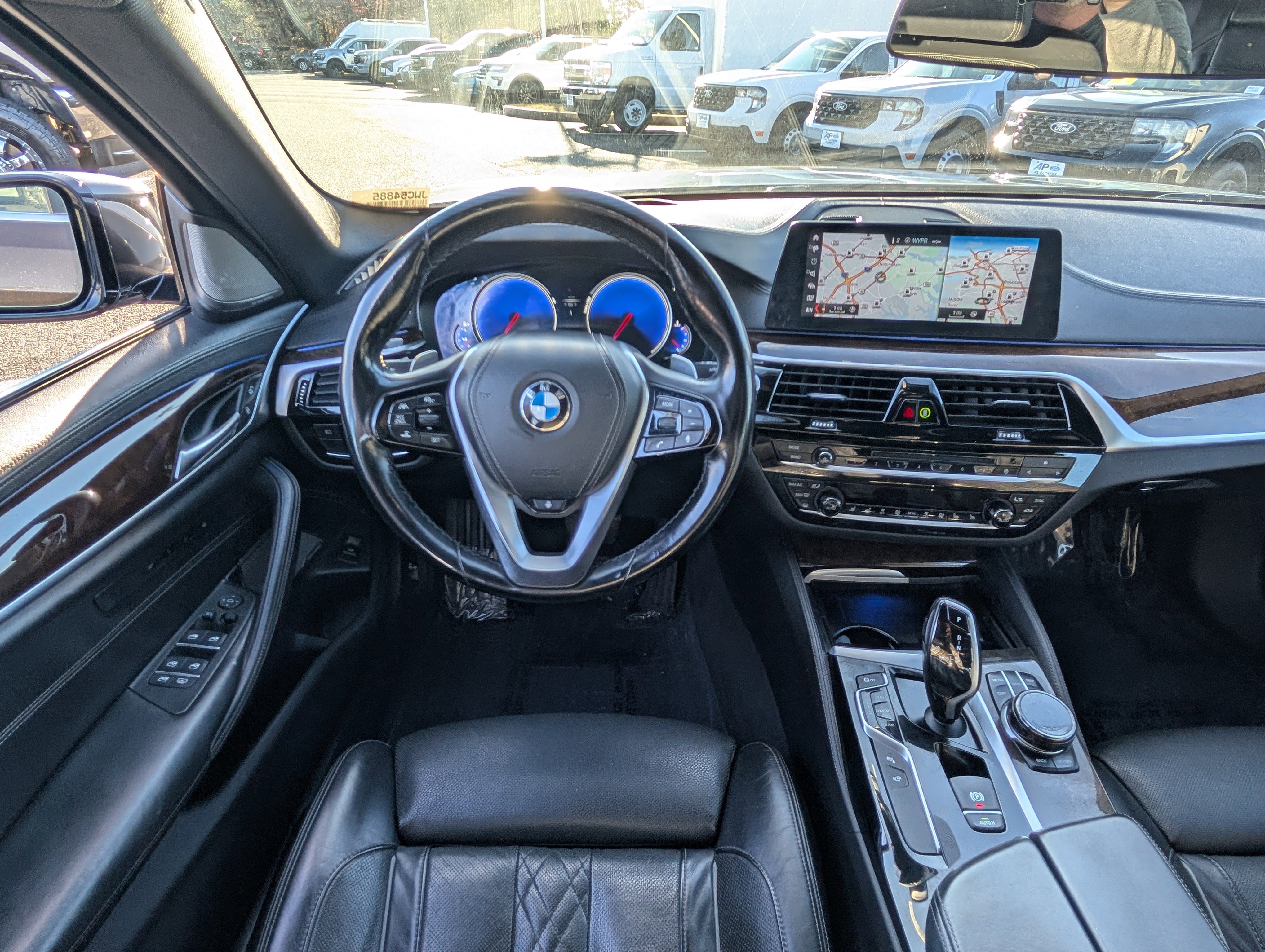 Used 2018 BMW 540i xDrive image 18