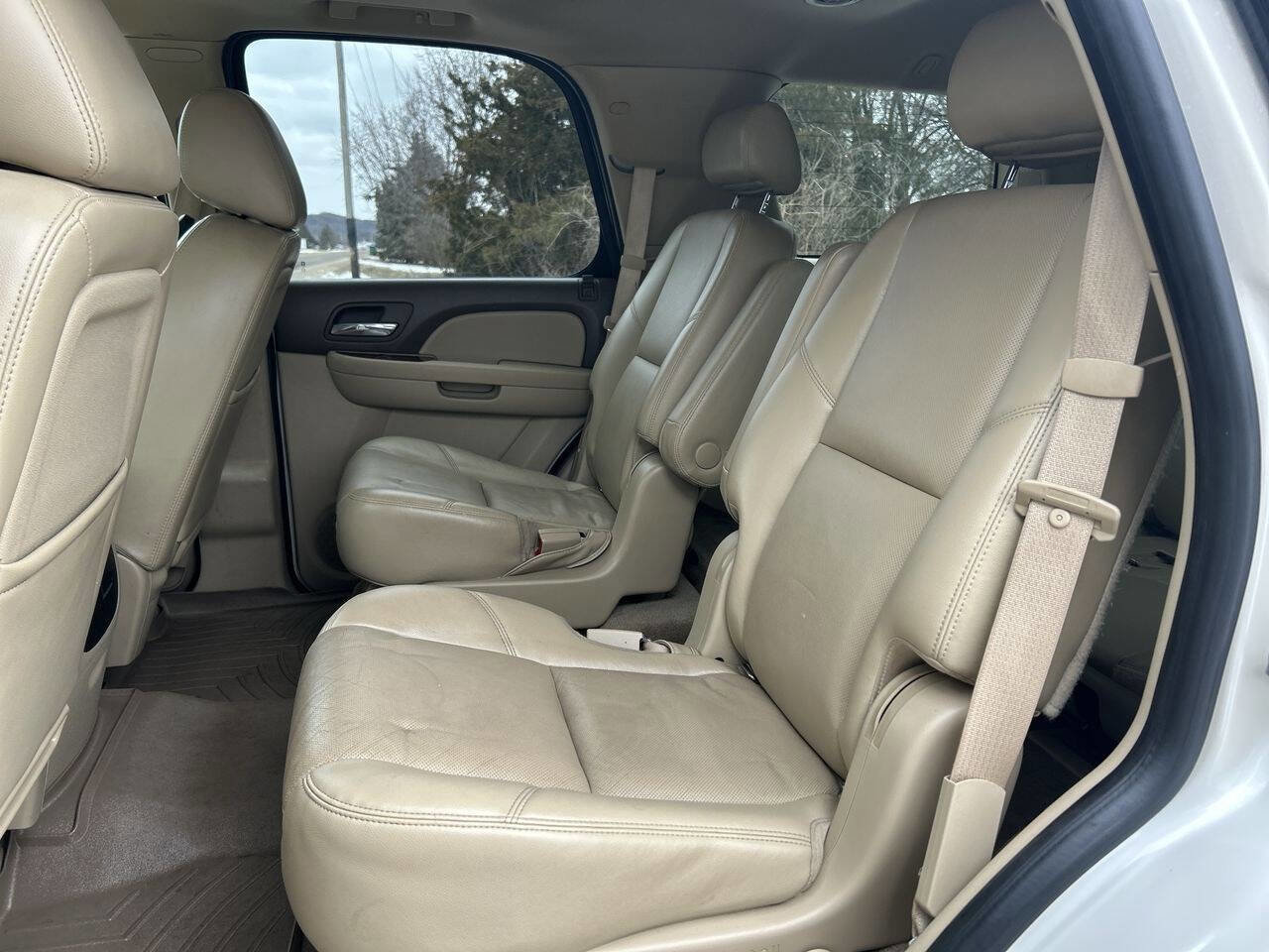 Used 2010 Chevrolet Tahoe LTZ image 22