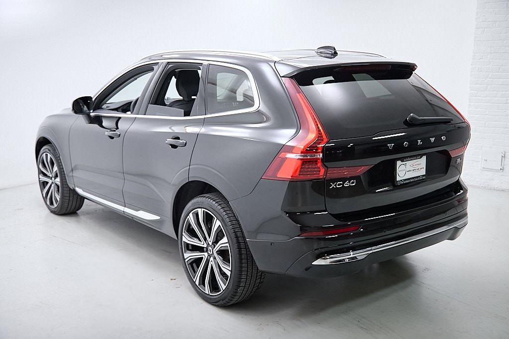 Certified 2023 Volvo XC60 B6 Ultimate w/ Protection Package Premier image 7