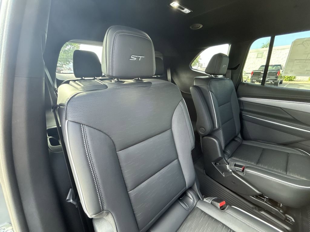 New 2026 Buick Enclave Sport Touring w/ LPO, Floor Liner Package image 27