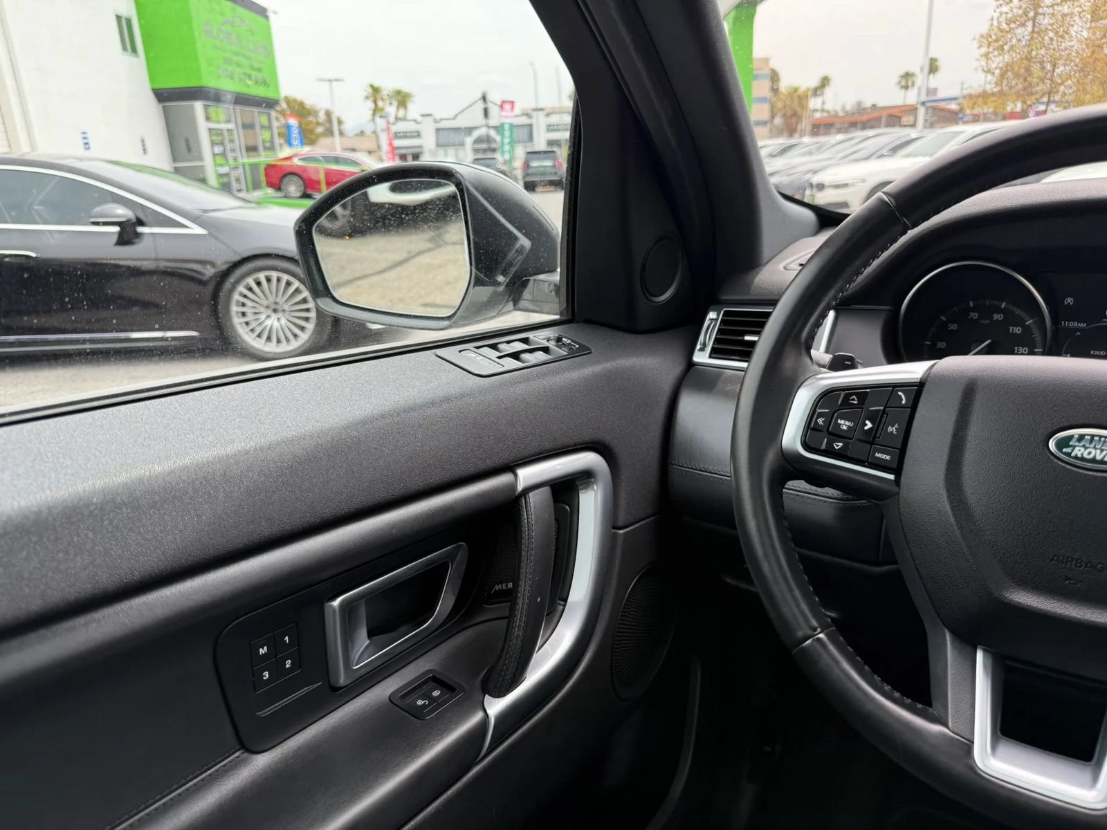 Used 2018 Land Rover Discovery Sport HSE Luxury AWD/4WD image 25