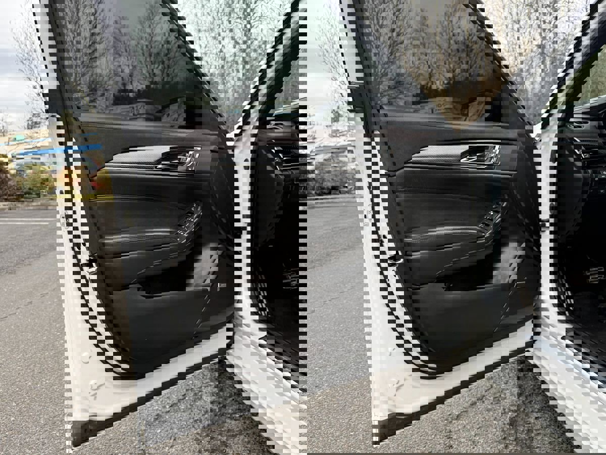 Used 2018 Cadillac CTS V w/ Carbon Fiber Package image 26