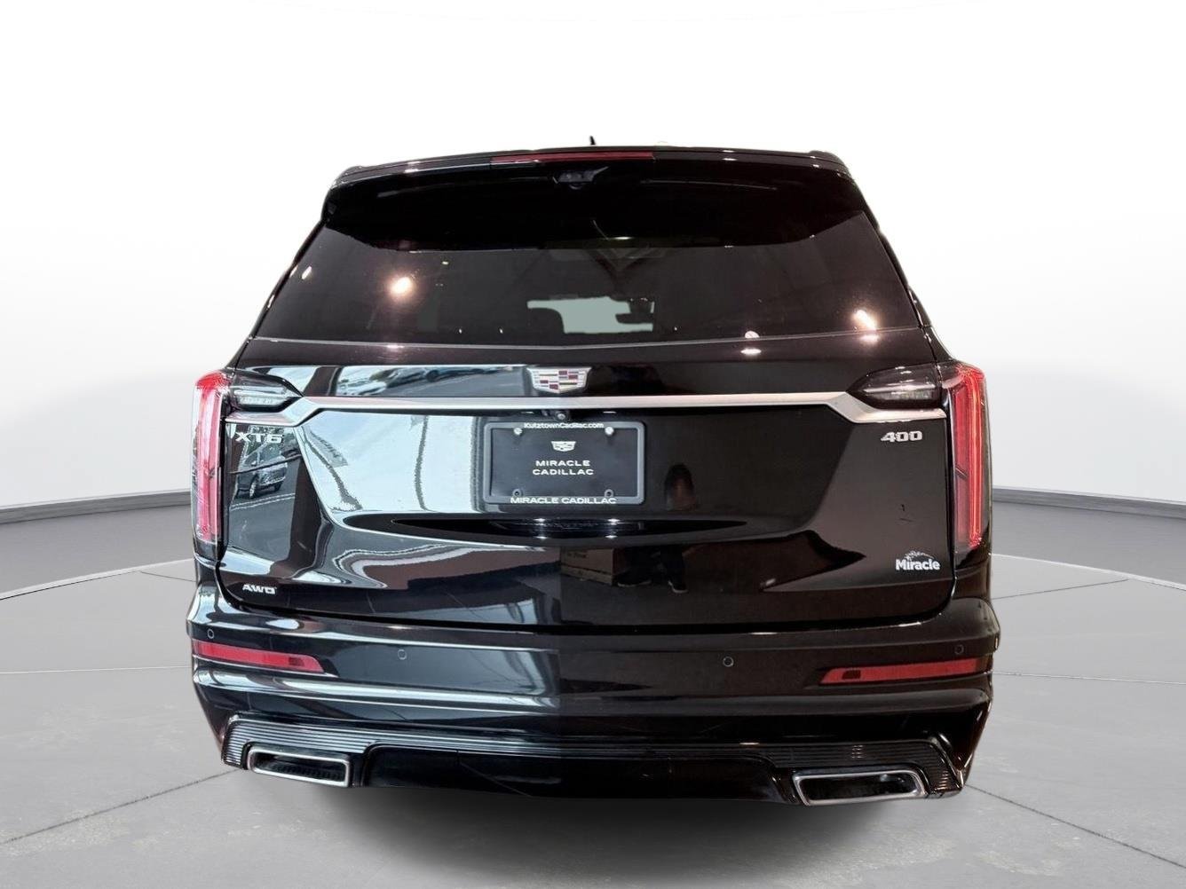 Used 2024 Cadillac XT6 Sport w/ Technology Package AWD/4WD image 13