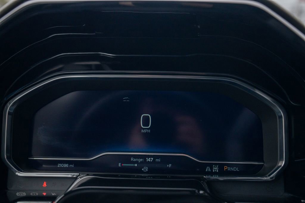 Used 2024 Chevrolet Silverado 2500 ZR2 w/ Technology Package image 22