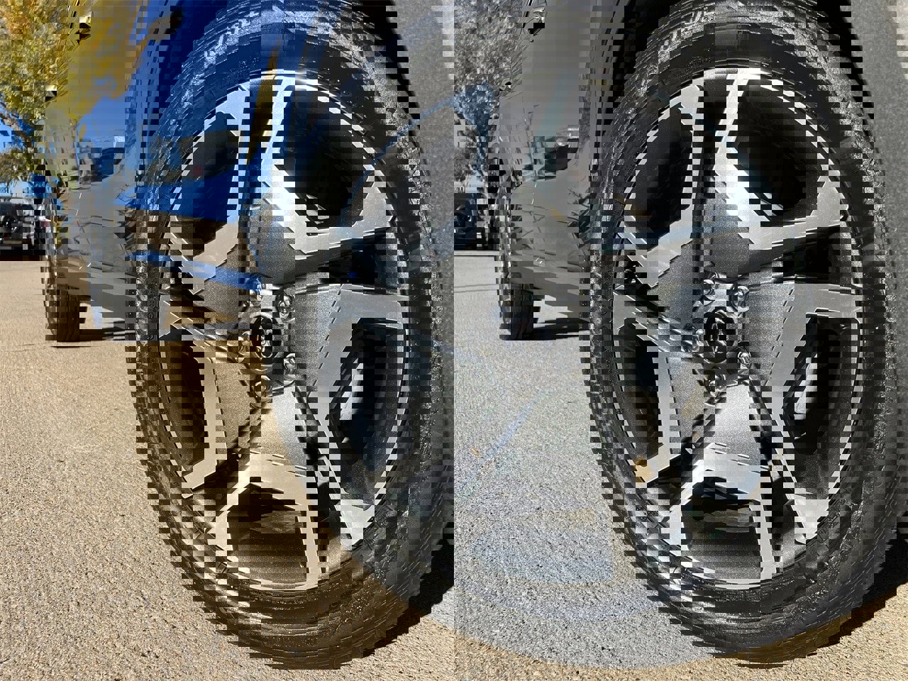 Used 2024 Hyundai Palisade Limited image 7