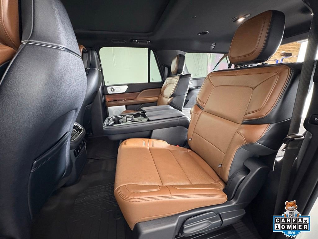 Used 2024 Lincoln Navigator L Reserve AWD/4WD image 6