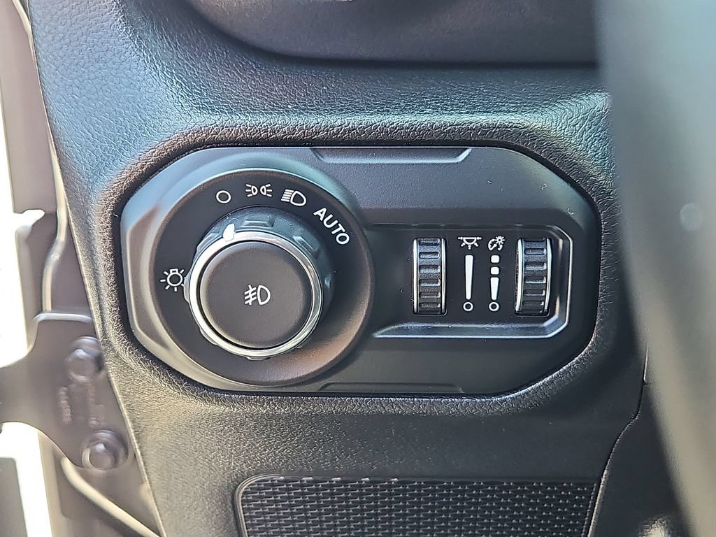 Used 2022 Jeep Wrangler Unlimited Sport AWD/4WD image 10