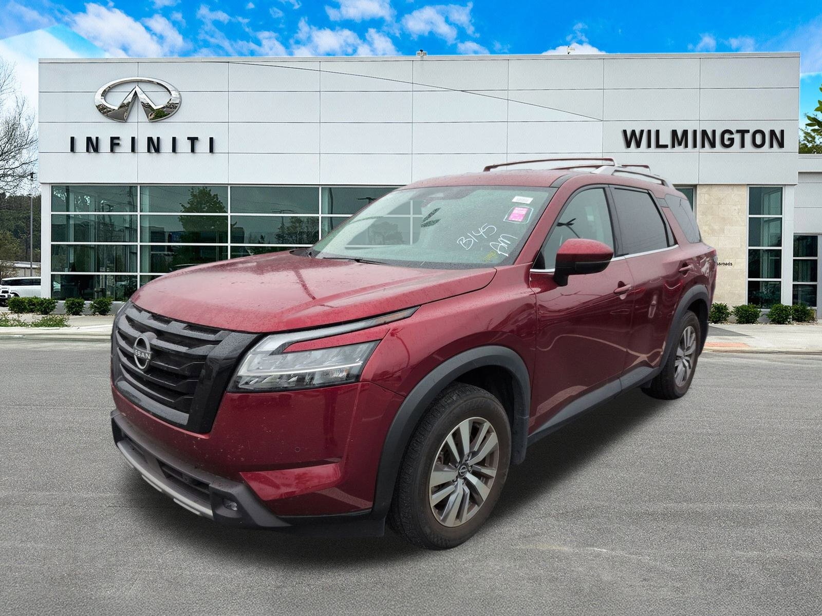 Used 2022 Nissan Pathfinder SL w/ SL Black Package image 1