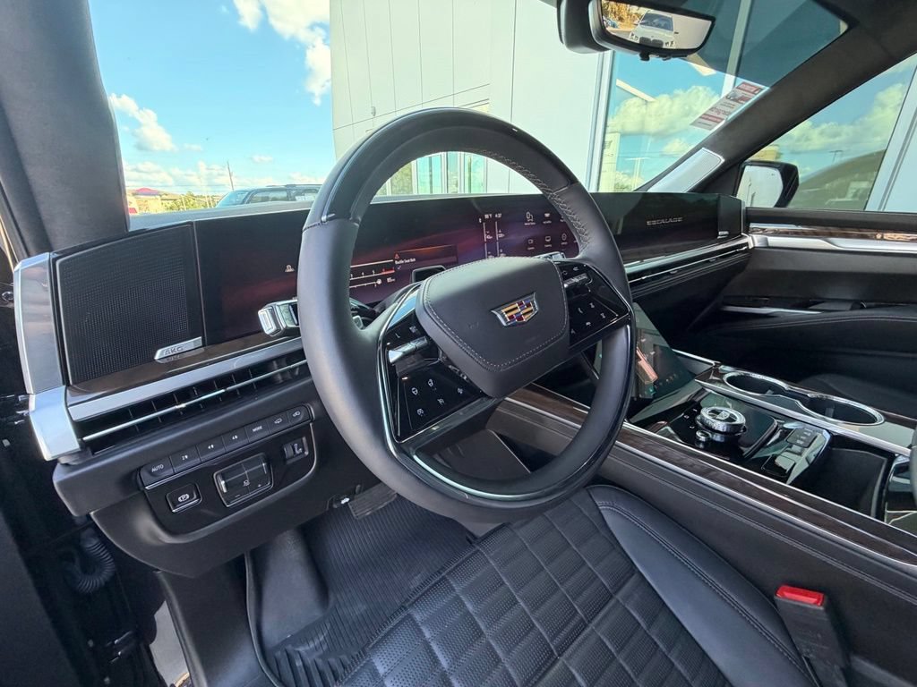 Used 2026 Cadillac Escalade Platinum Sport w/ LPO, ONYX Package AWD/4WD image 14