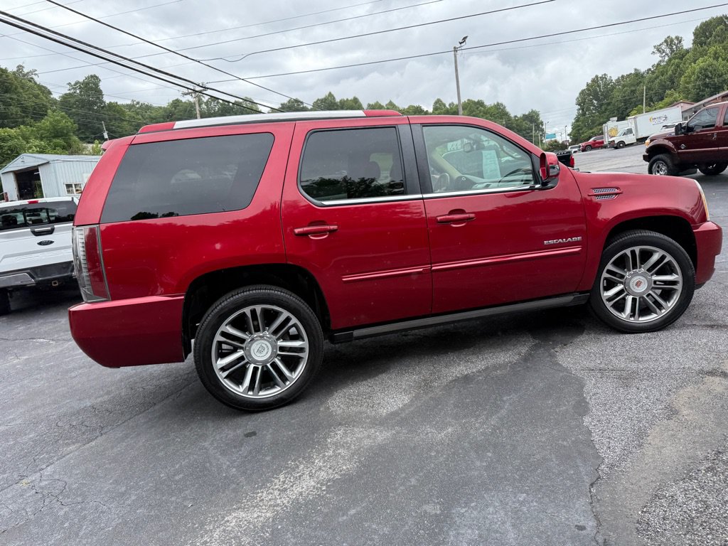 Used 2013 Cadillac Escalade Premium AWD/4WD image 11