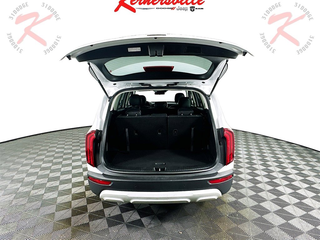 Used 2020 Kia Telluride LX image 27