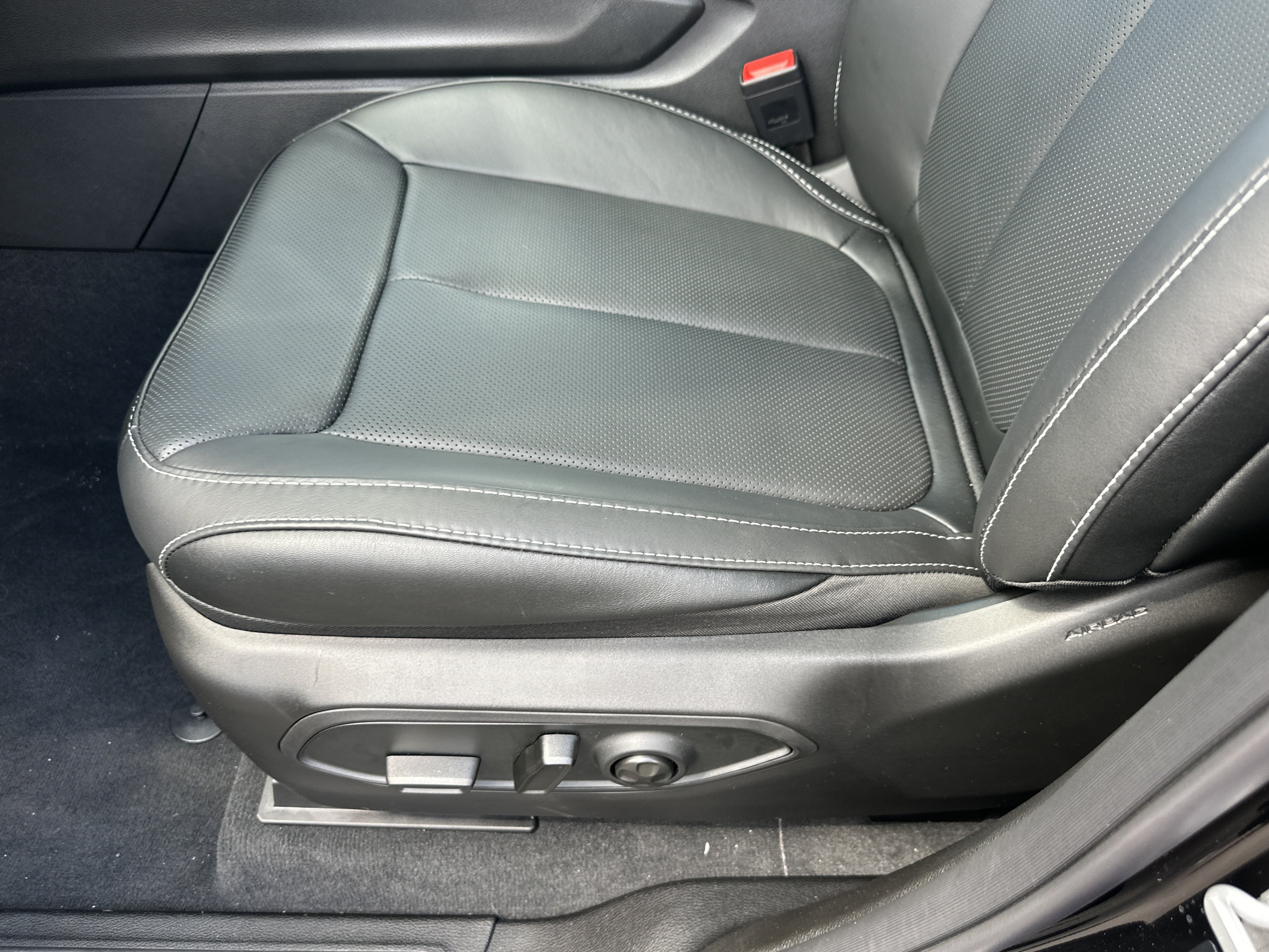 New 2027 Jeep Grand Cherokee Limited AWD/4WD image 29