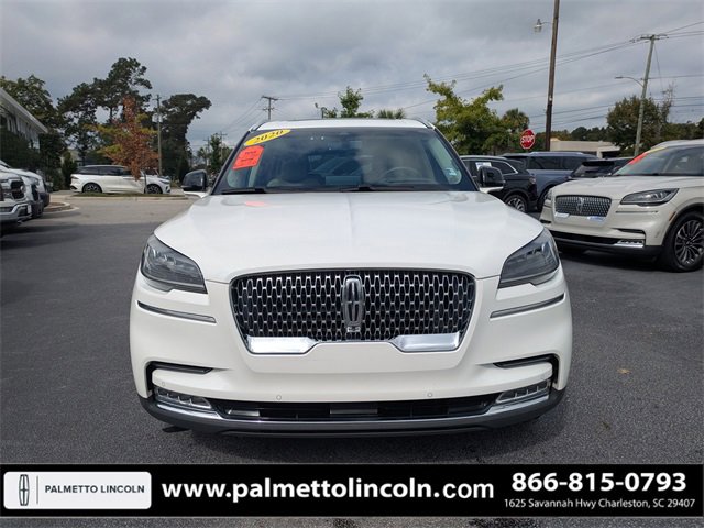 Used 2020 Lincoln Aviator Reserve w/ Equipment Group 201A image 9