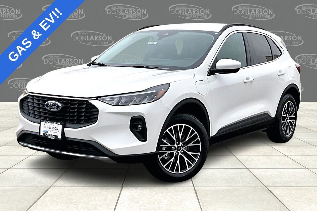 New 2026 Ford Escape SE w/ Class II Trailer Tow Package image 2