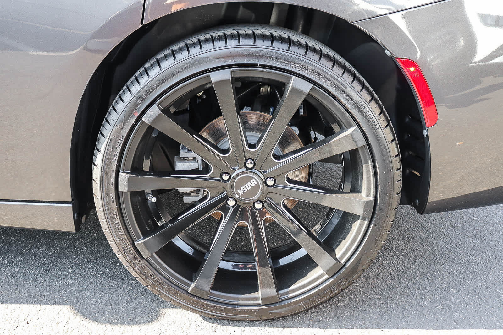 Used 2023 Dodge Charger SXT RWD image 10