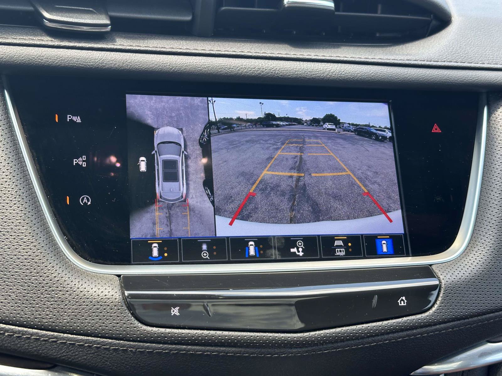 Used 2023 Cadillac XT5 Sportv w/ Technology Package AWD/4WD image 17