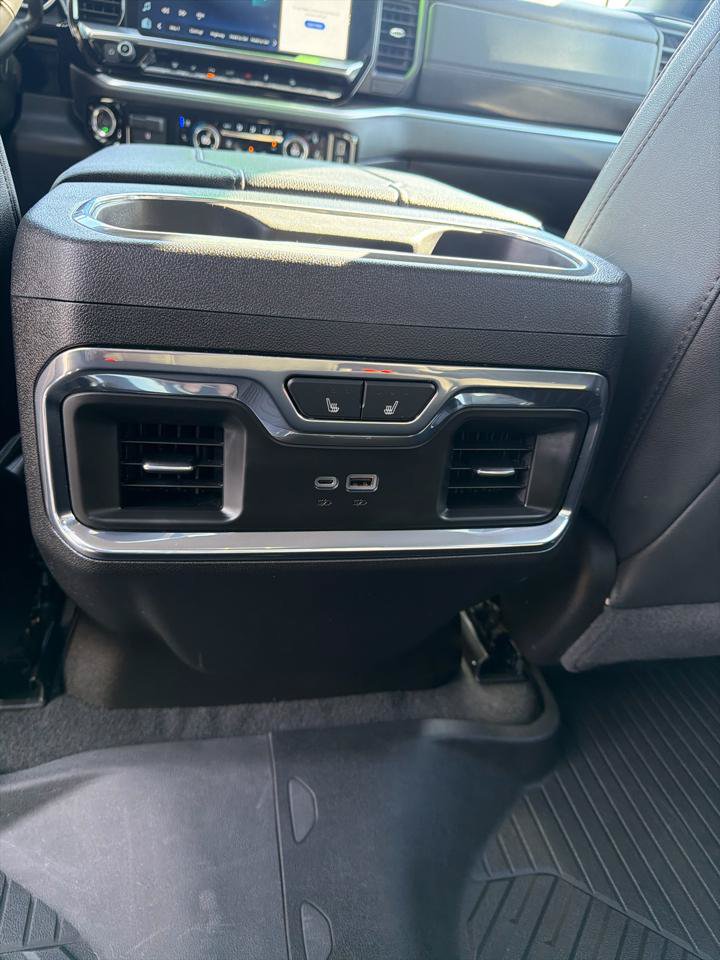 Used 2026 Chevrolet Silverado 3500 LTZ w/ LTZ Plus Package AWD/4WD image 7