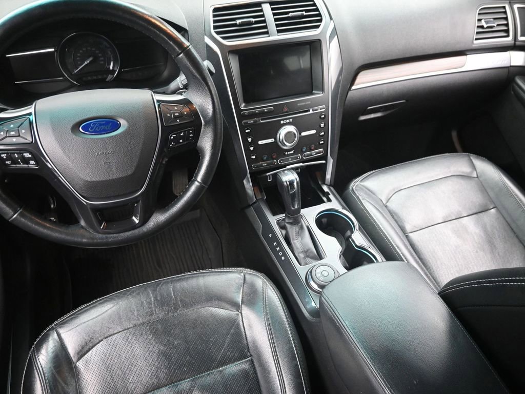 Used 2017 Ford Explorer Limited w/ Equipment Group 301A image 13