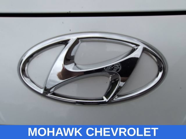 Used 2021 Hyundai Elantra SEL FWD image 30