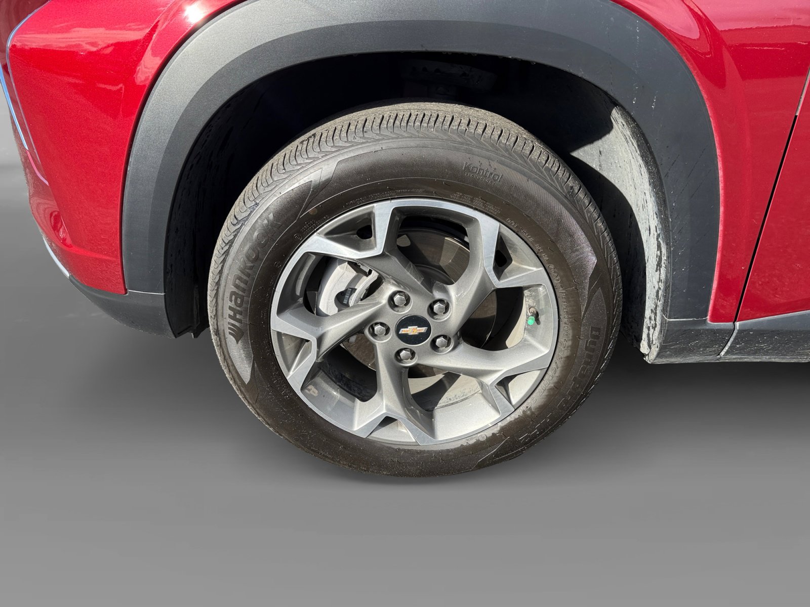 Used 2024 Chevrolet Trax LT w/ Driver Confidence Package image 9