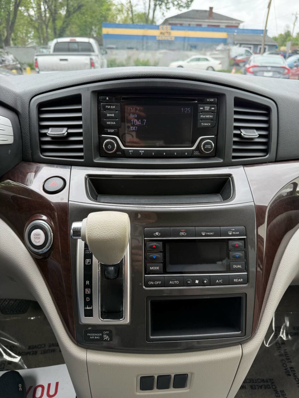 Used 2017 Nissan Quest SV image 26