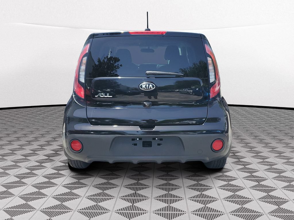 Used 2017 Kia Soul w/ Convenience Package FWD image 5