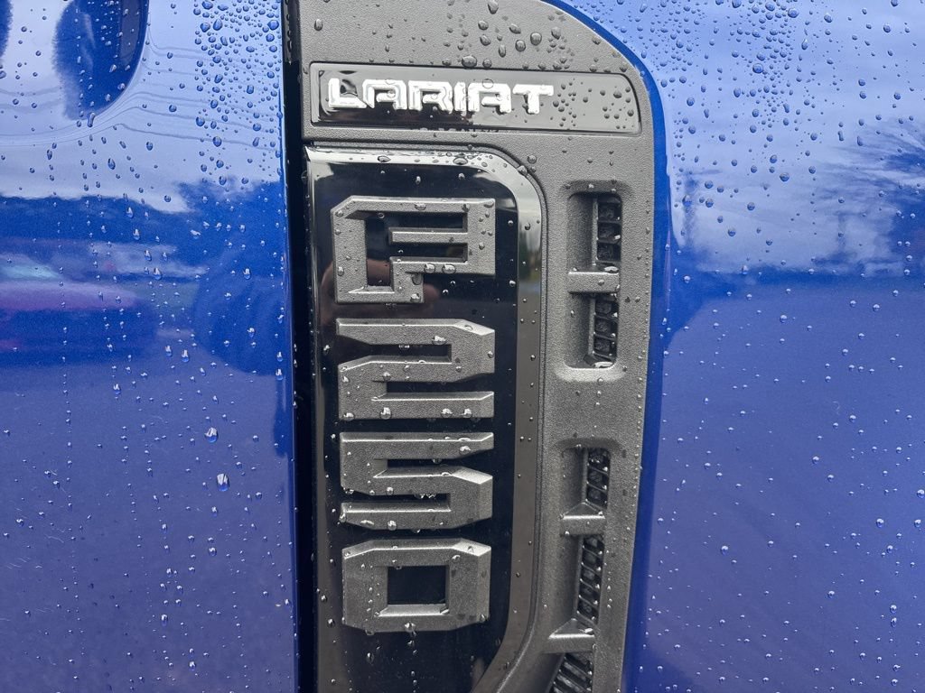 New 2026 Ford F250 Lariat w/ Black Appearance Package AWD/4WD image 16