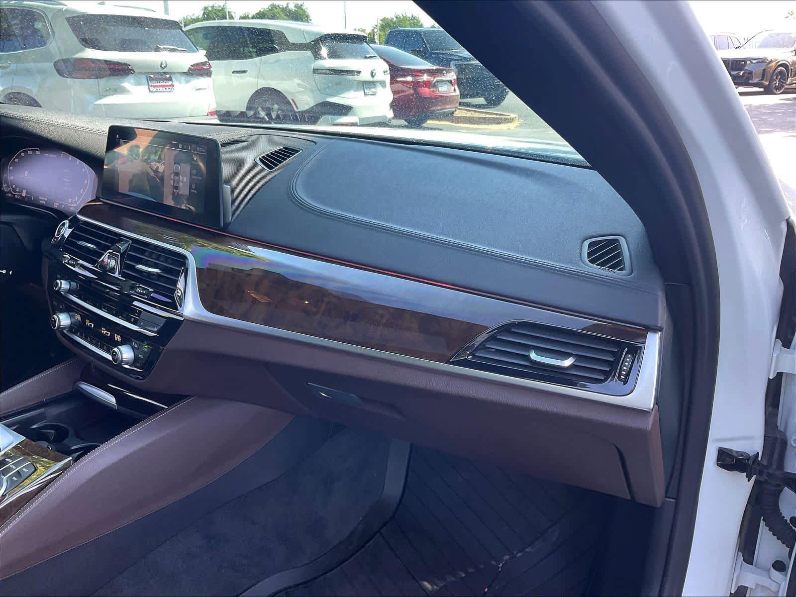 Used 2020 BMW M550i xDrive AWD/4WD image 18