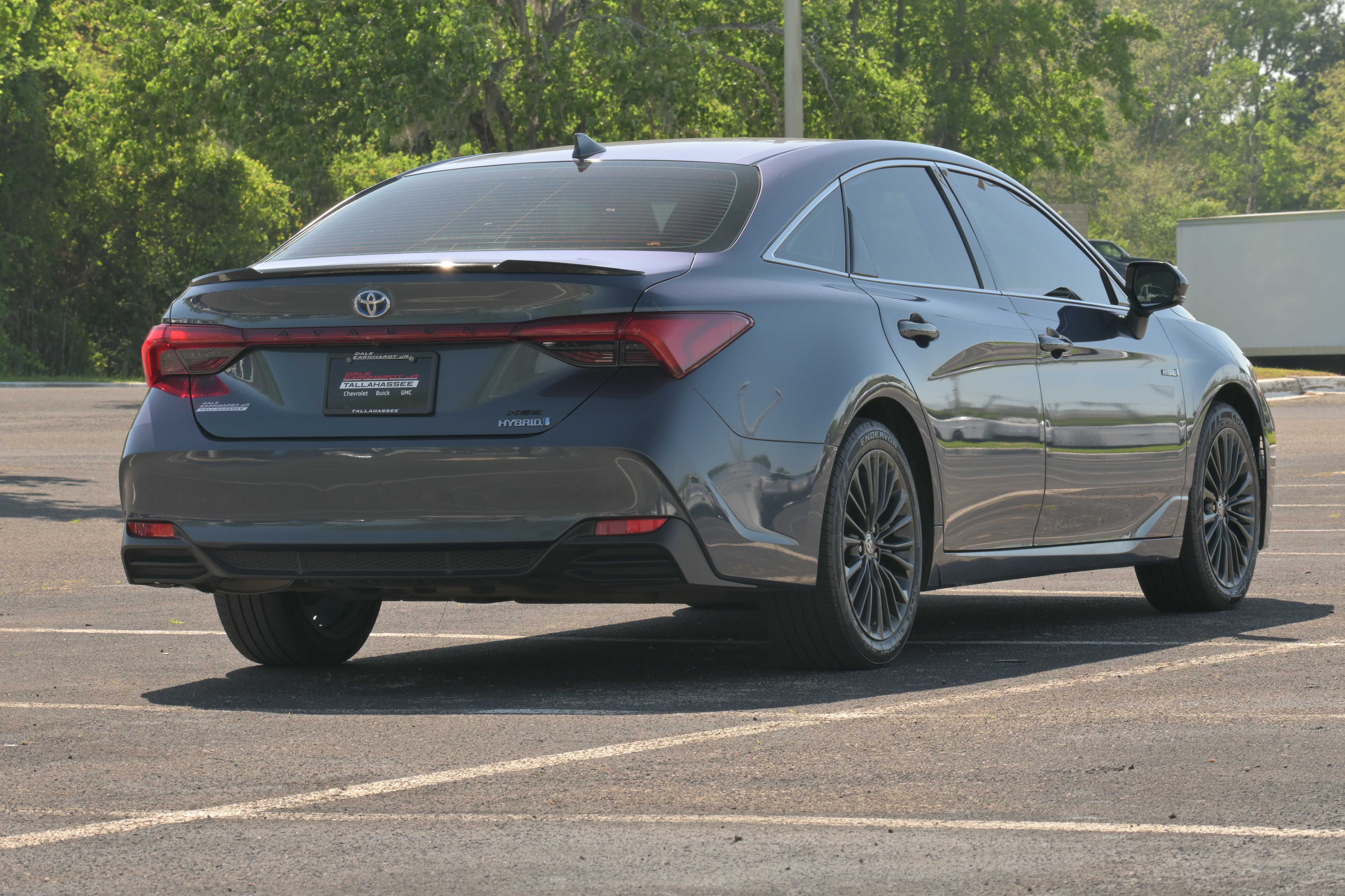 Used 2021 Toyota Avalon XSE FWD image 32