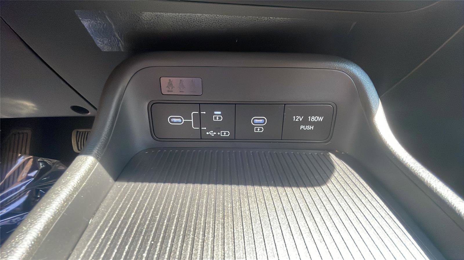 Used 2024 Hyundai Kona SEL image 17