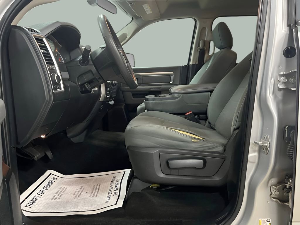 Used 2017 RAM 1500 Classic SLT image 19