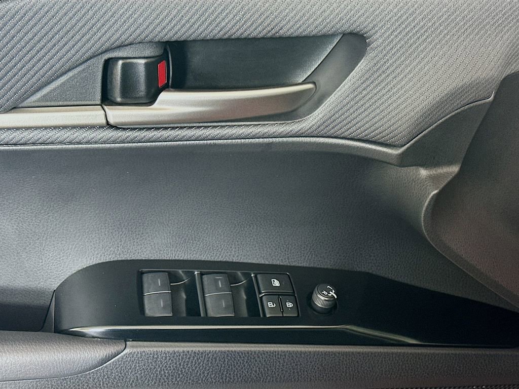 Certified 2025 Toyota Camry SE image 18