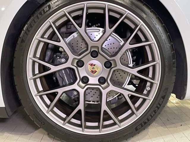 Certified 2024 Porsche 911 Targa 4 image 13