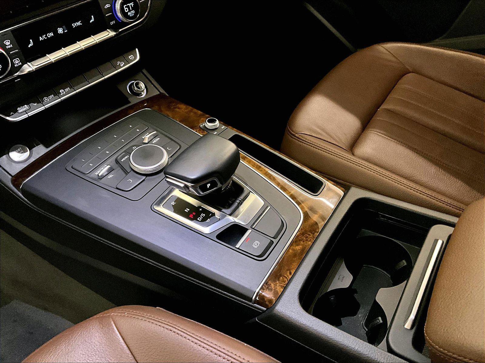 Used 2018 Audi Q5 2.0T Premium w/ Convenience Package AWD/4WD image 16