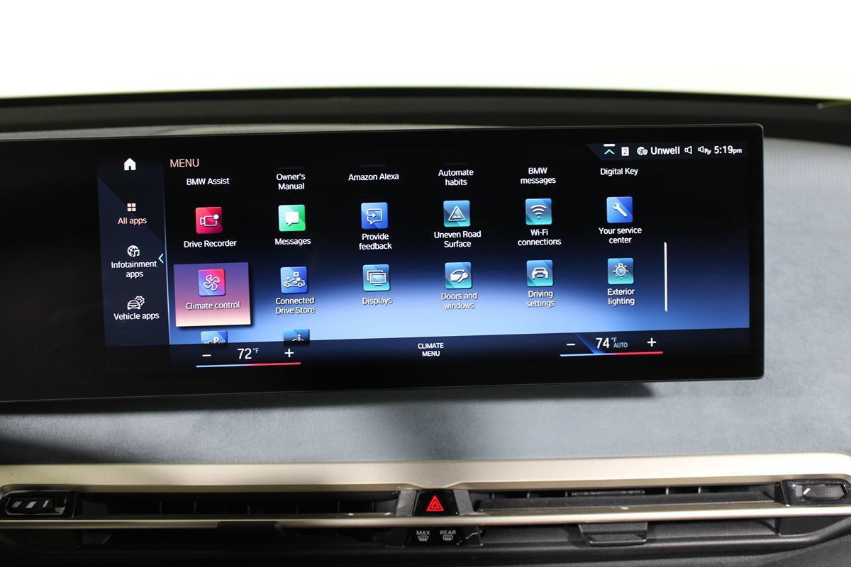 Used 2023 BMW iX xDrive50 w/ Sport Package AWD/4WD image 18
