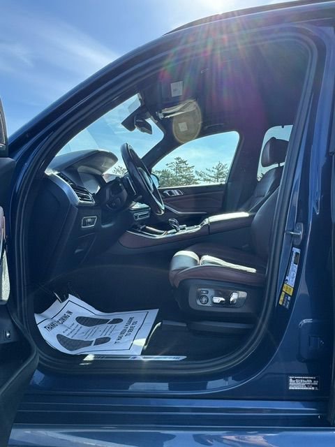 Used 2023 BMW X5 xDrive45e w/ Executive Package image 11