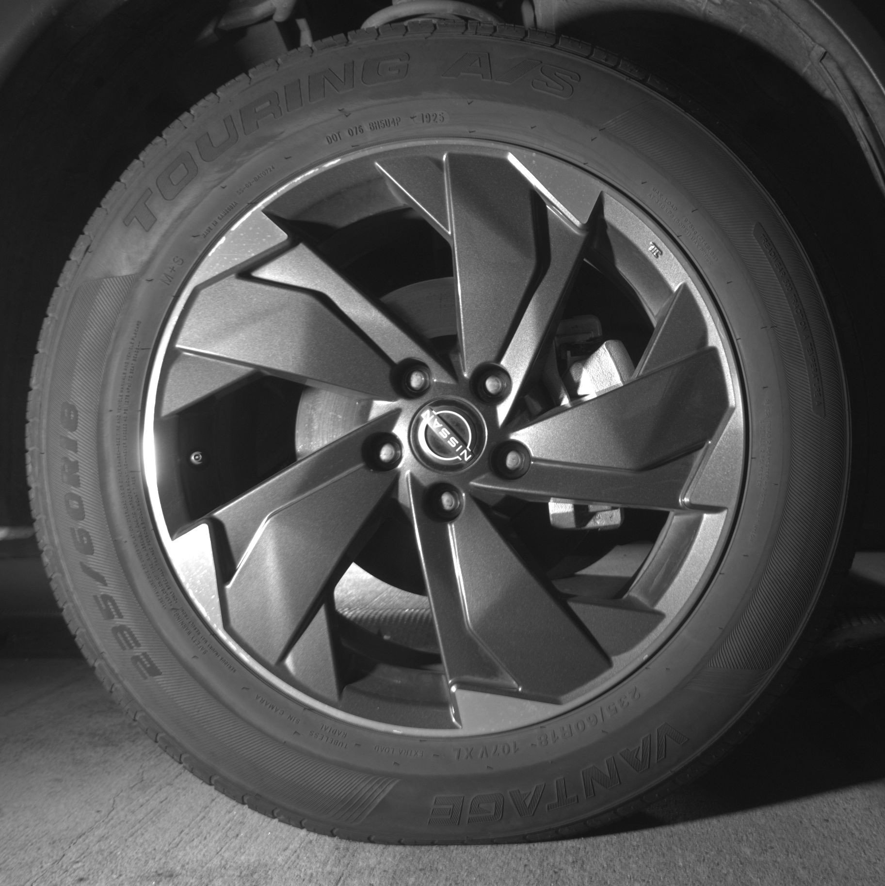 Used 2025 Nissan Rogue SV AWD/4WD image 13