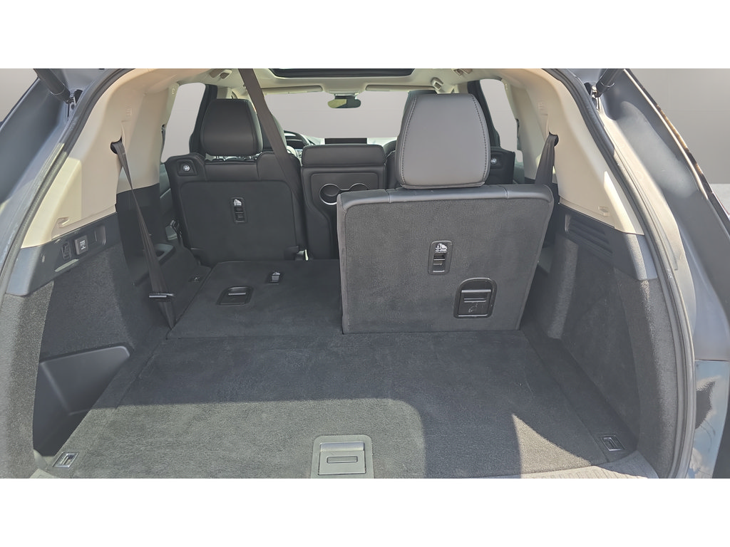 Used 2023 Acura MDX SH-AWD image 9