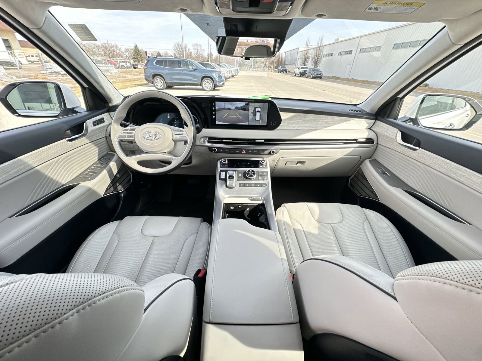 Used 2024 Hyundai Palisade Calligraphy image 21