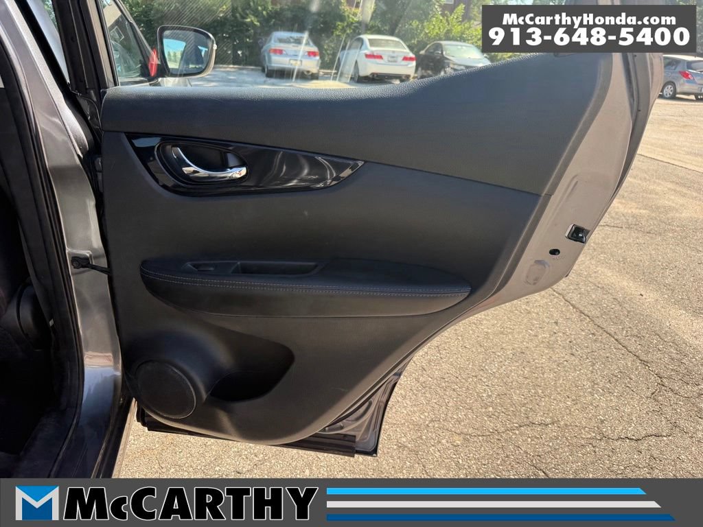 Used 2020 Nissan Rogue Sport SV FWD image 38
